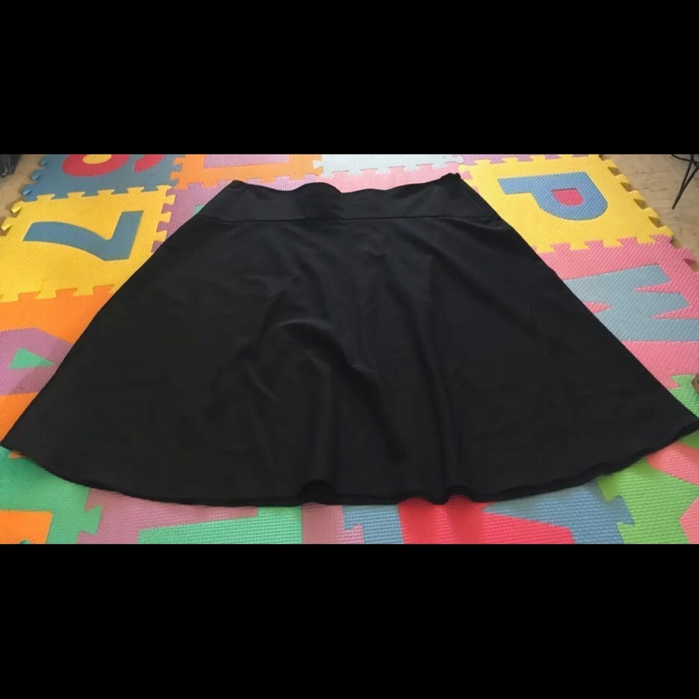 Calvin Klein plus sized skirt